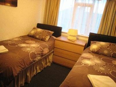 Twin En-suite - Room Only Aabba Guest House